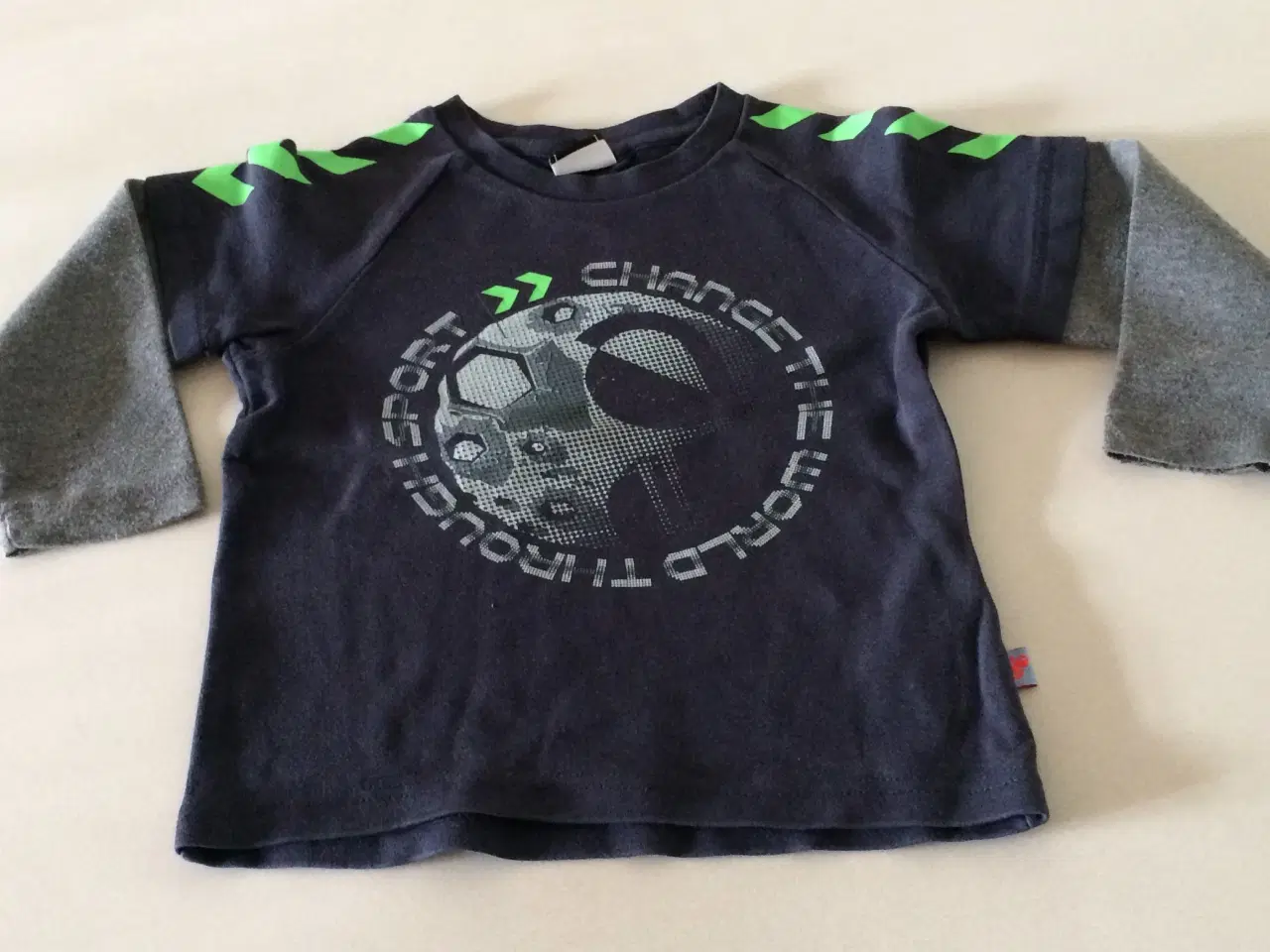 Billede 2 - Tøjpakke 18 stk. tøj str. 92