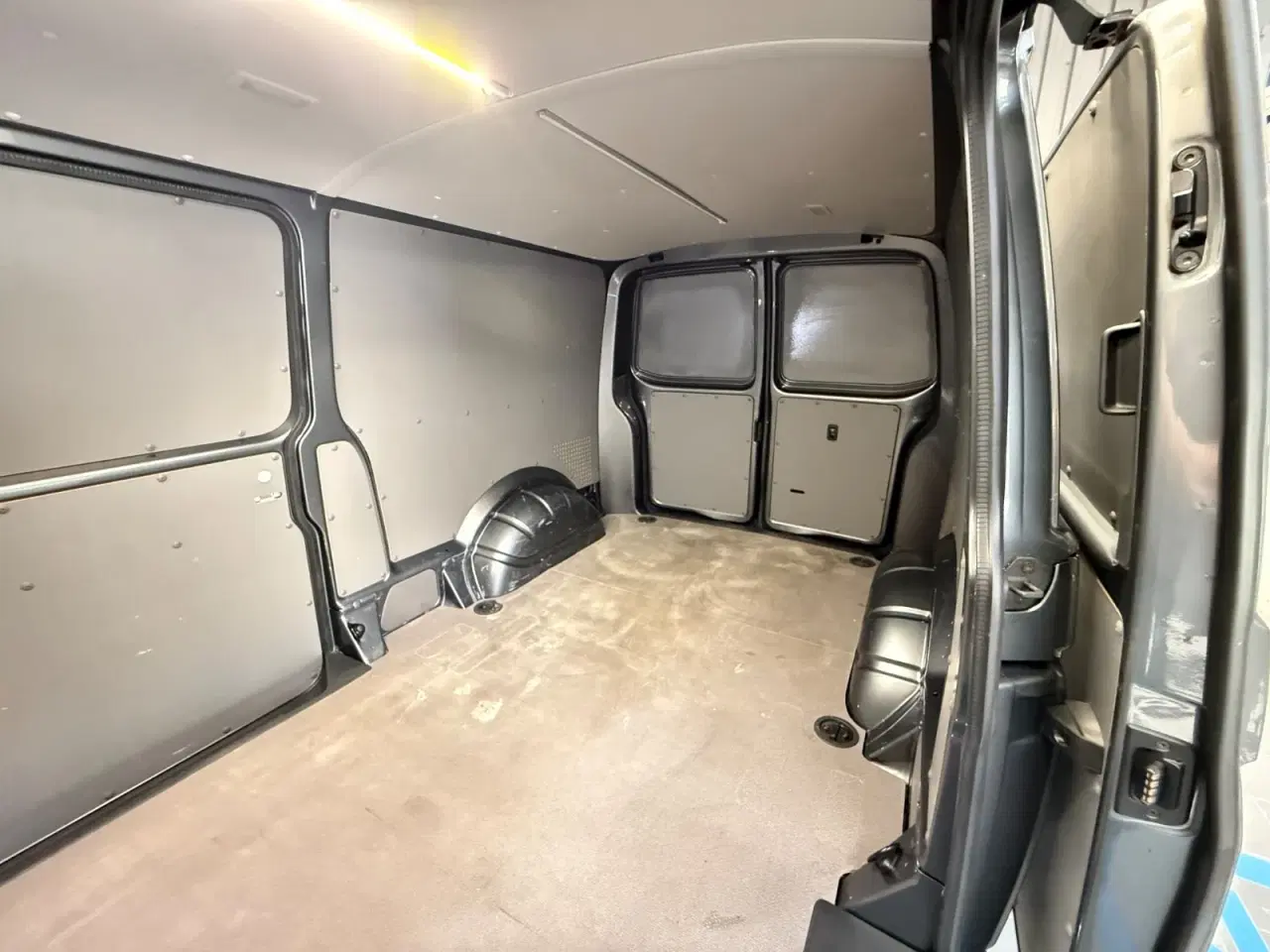 Billede 20 - VW Transporter 2,0 TDi 150 Kassevogn DSG lang