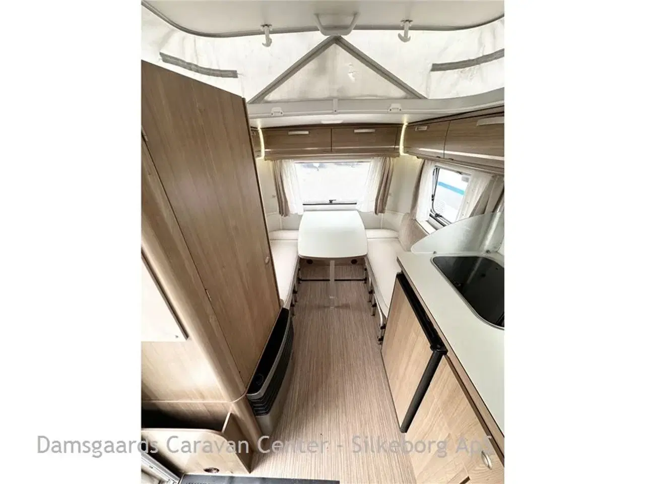 Billede 5 - 2013 - Hymer Touring Familia 310   Thule Omnistore markise - Hæve/sænketag