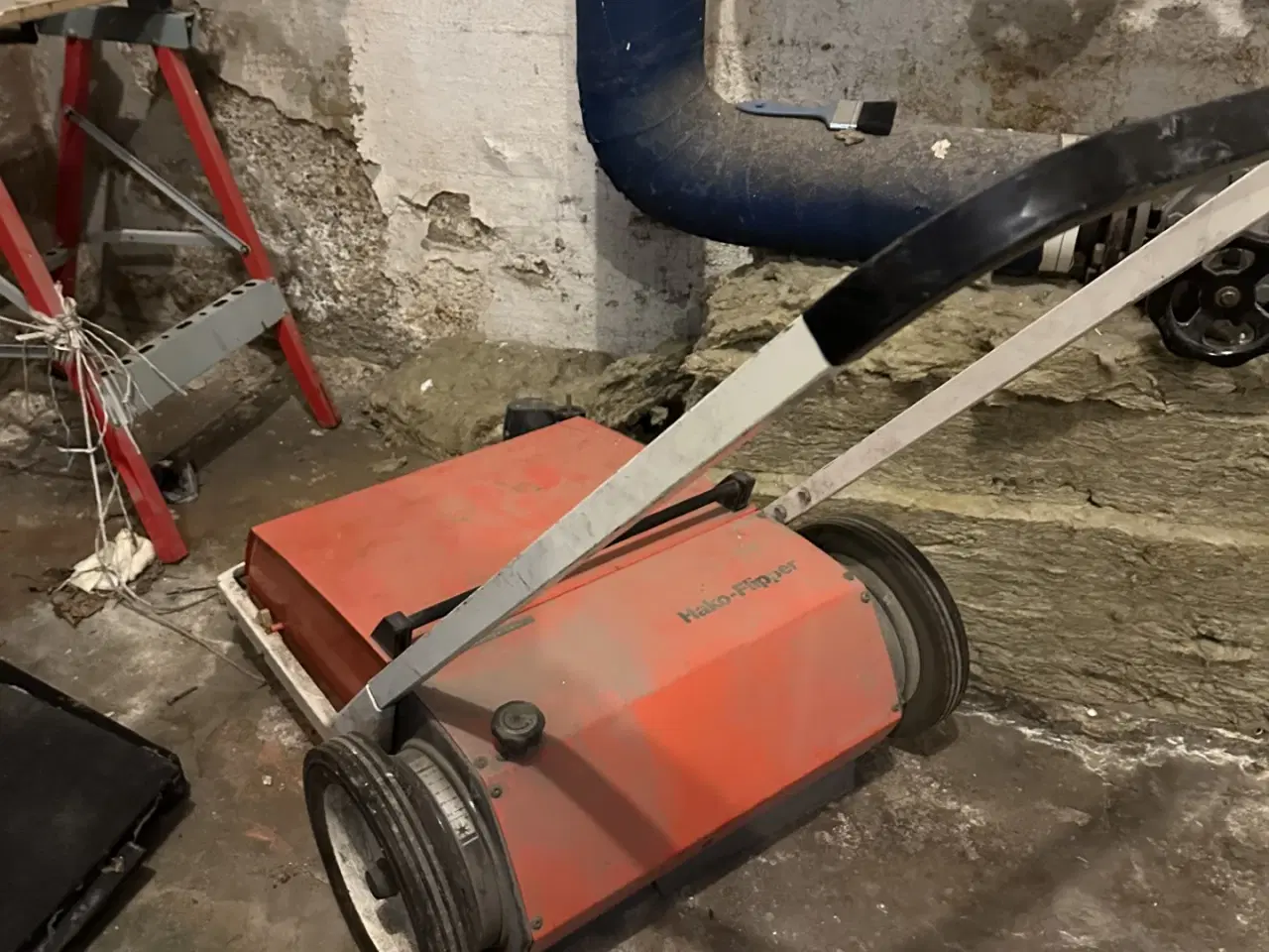 Billede 1 - Fejemaskine, manuel