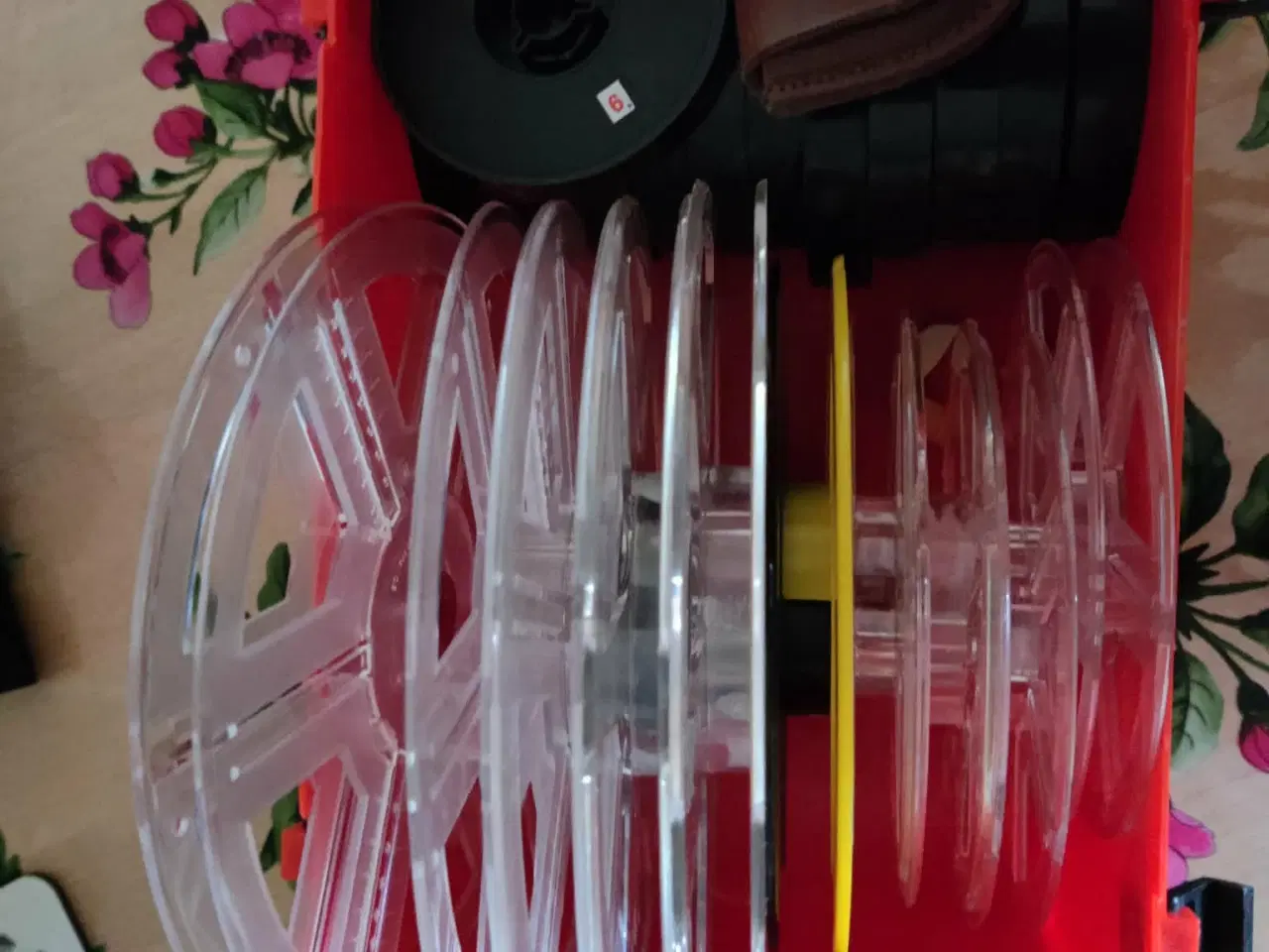 Billede 3 - Tomme spoler, og beholdere