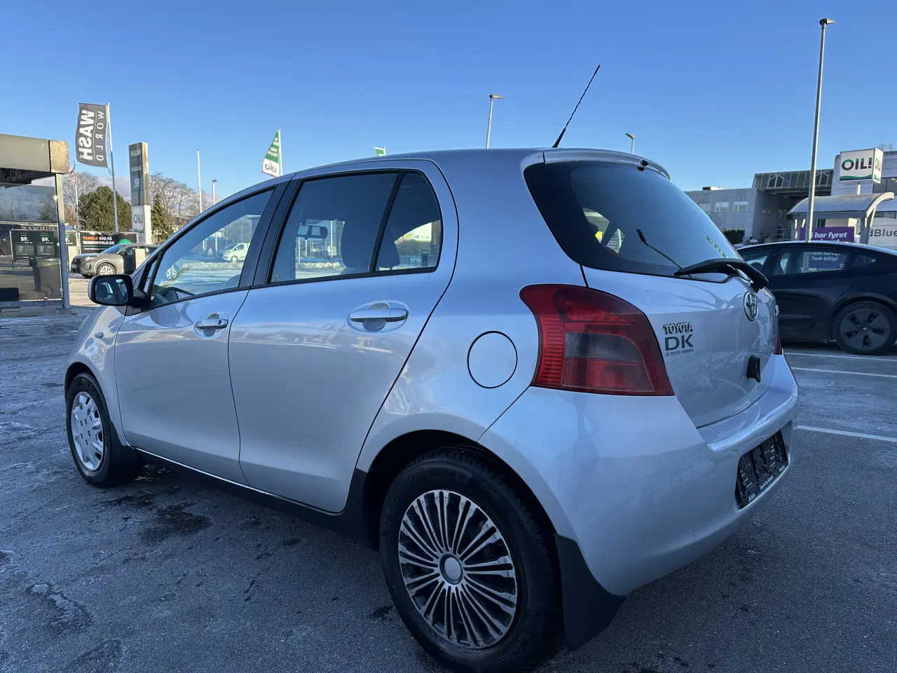 Billede 4 - Toyota Yaris 1,3 benzin nysynet autmatgear 