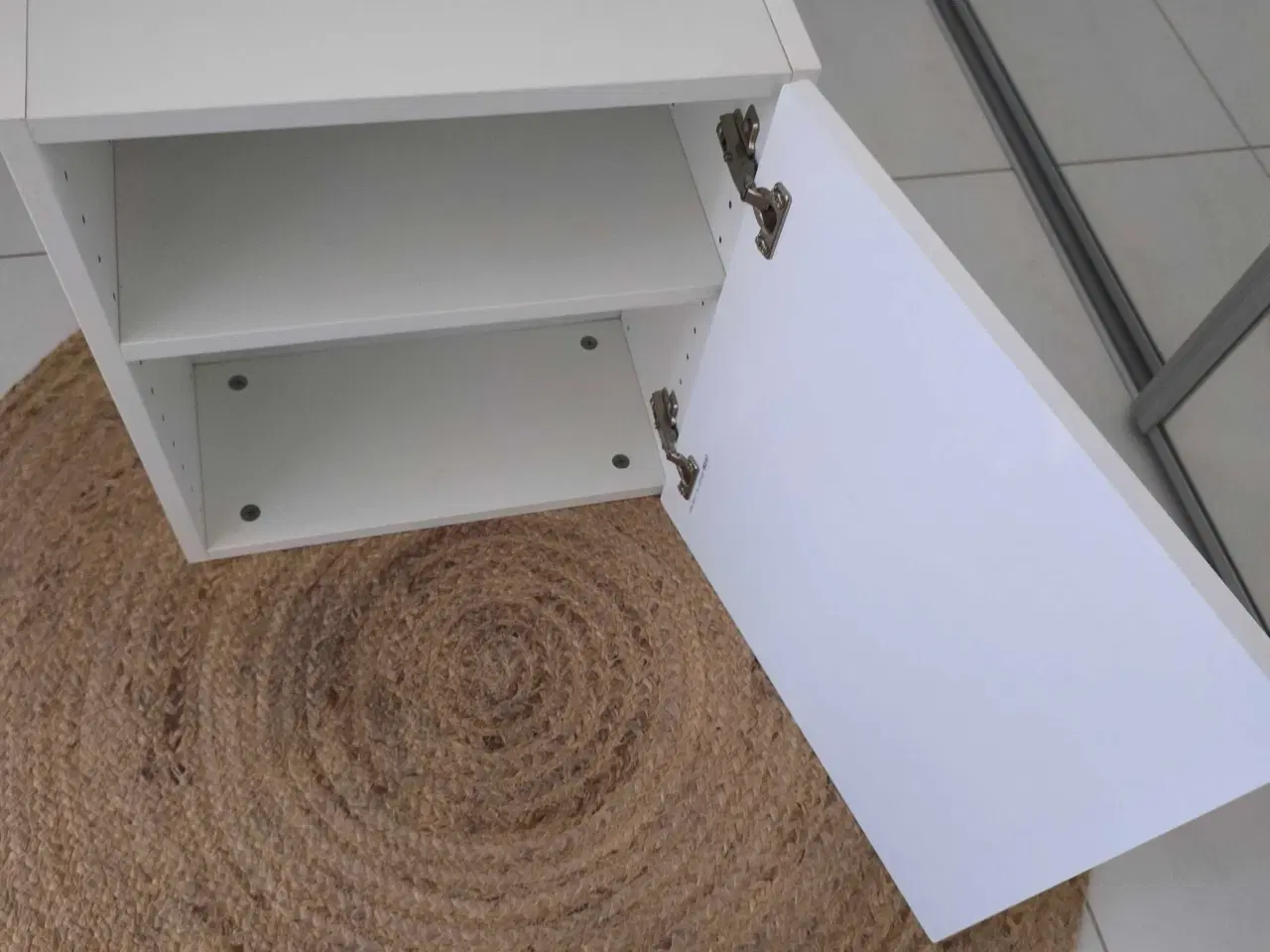 Billede 2 - Ikea skab