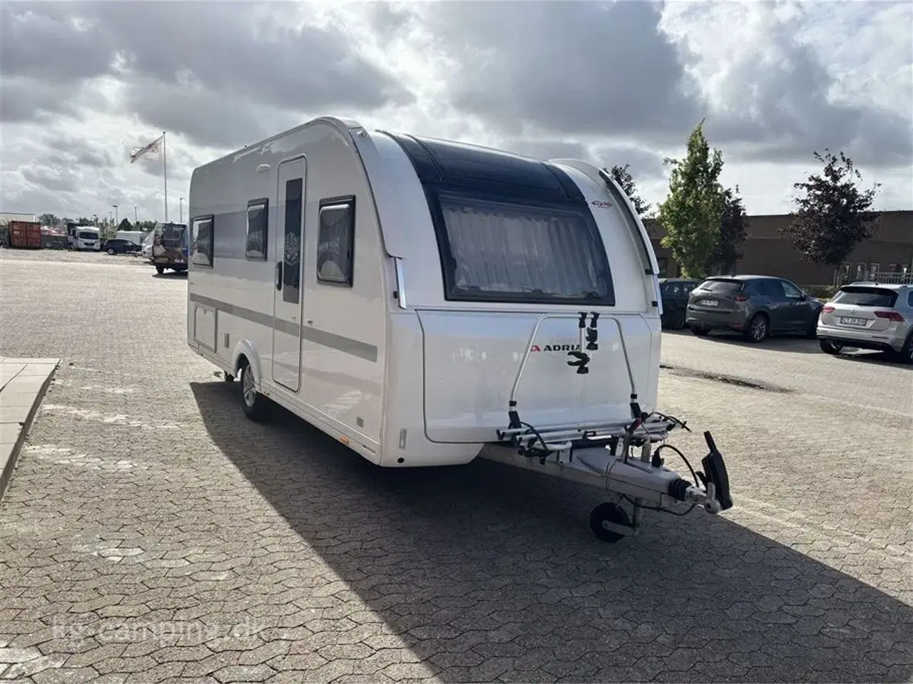 Billede 2 - 2021 - Adria Adora 502 UL   Populær og velholdt campingvogn med enkeltsenge og moderne design