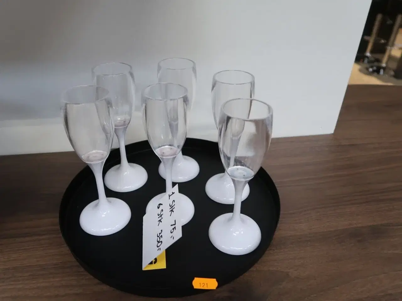Billede 2 - Vinkøler, div. Champagneglas, krus, tallerkner m.m.