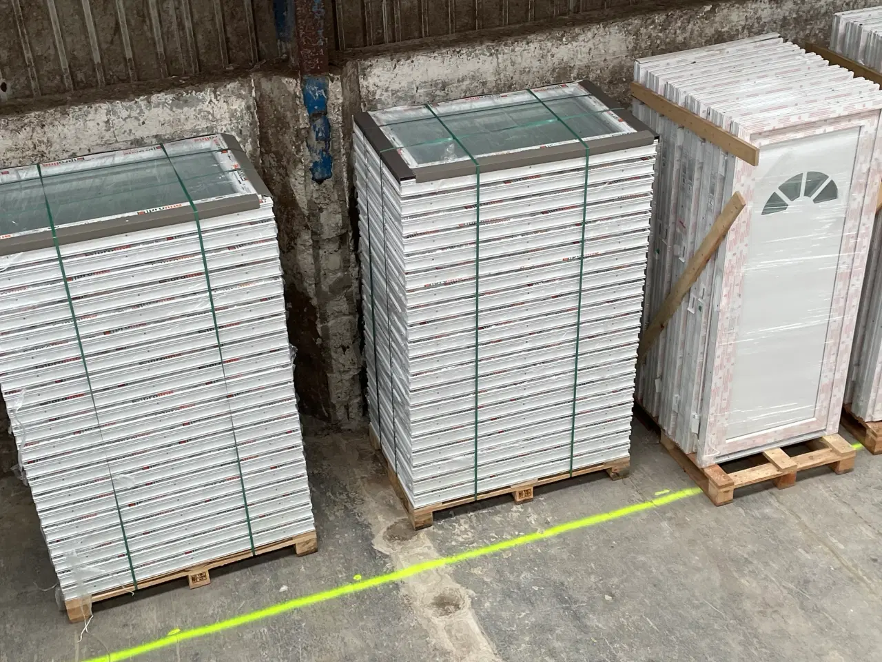 Billede 4 - Staldvinduer plast