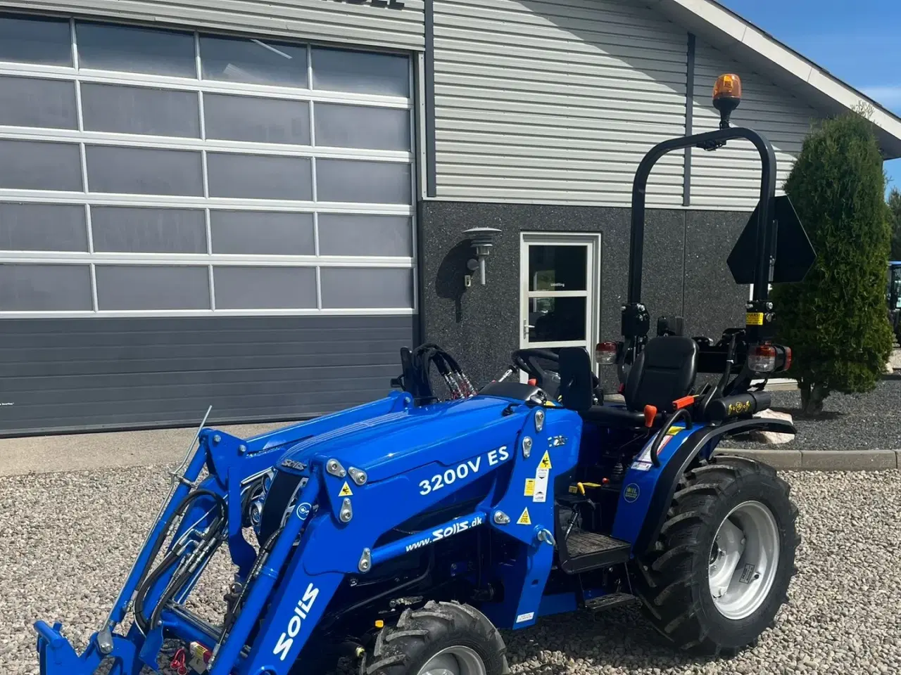 Billede 2 - Solis S26 6+2 gearmaskine med Fuldhydraulisk frontlæsser