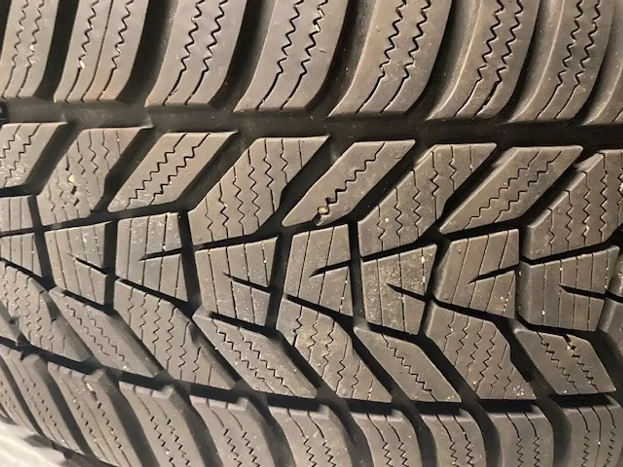 Billede 3 - Meget billig Ford S Max vinterdæk på stål fælge