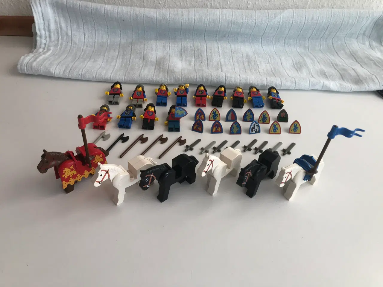 Billede 3 - LEGO 13 Ridder heste våben skjold