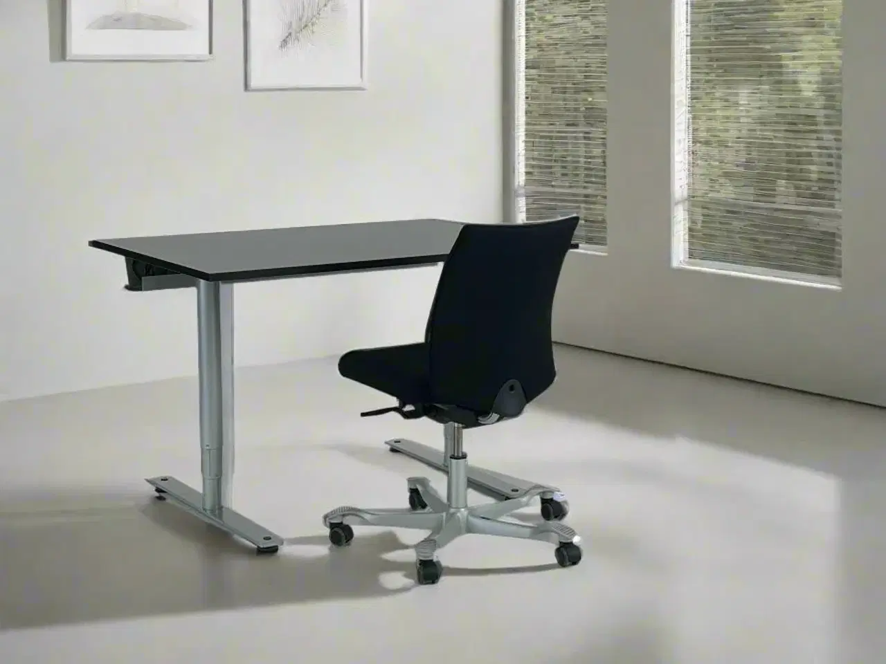 Billede 2 - Hæve-/Sænkebord 120x80 - Linak
