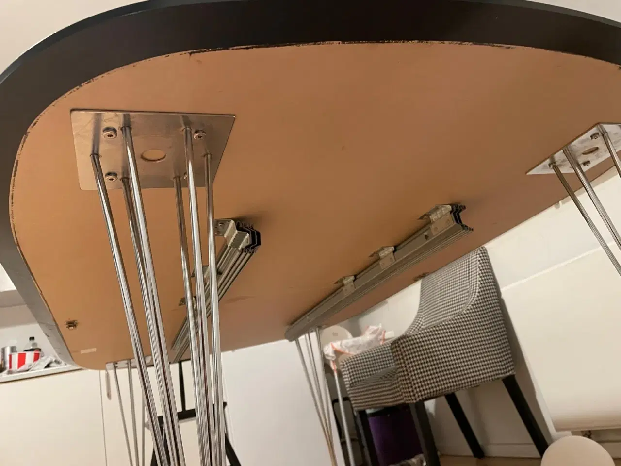 Billede 6 - Hvidt spisebord med sort kant fra Ilva