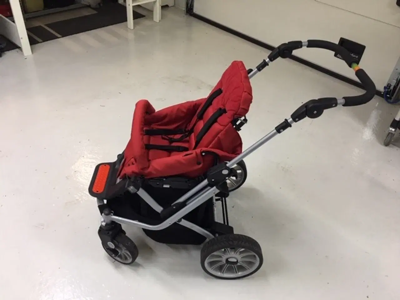 Billede 9 - Teutonia klapvogn rød