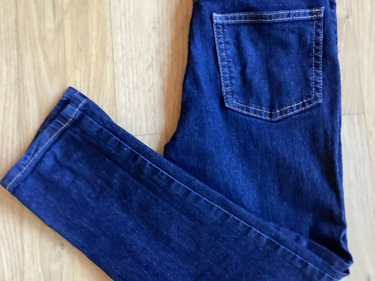 Billede 1 - Mørk denim buks