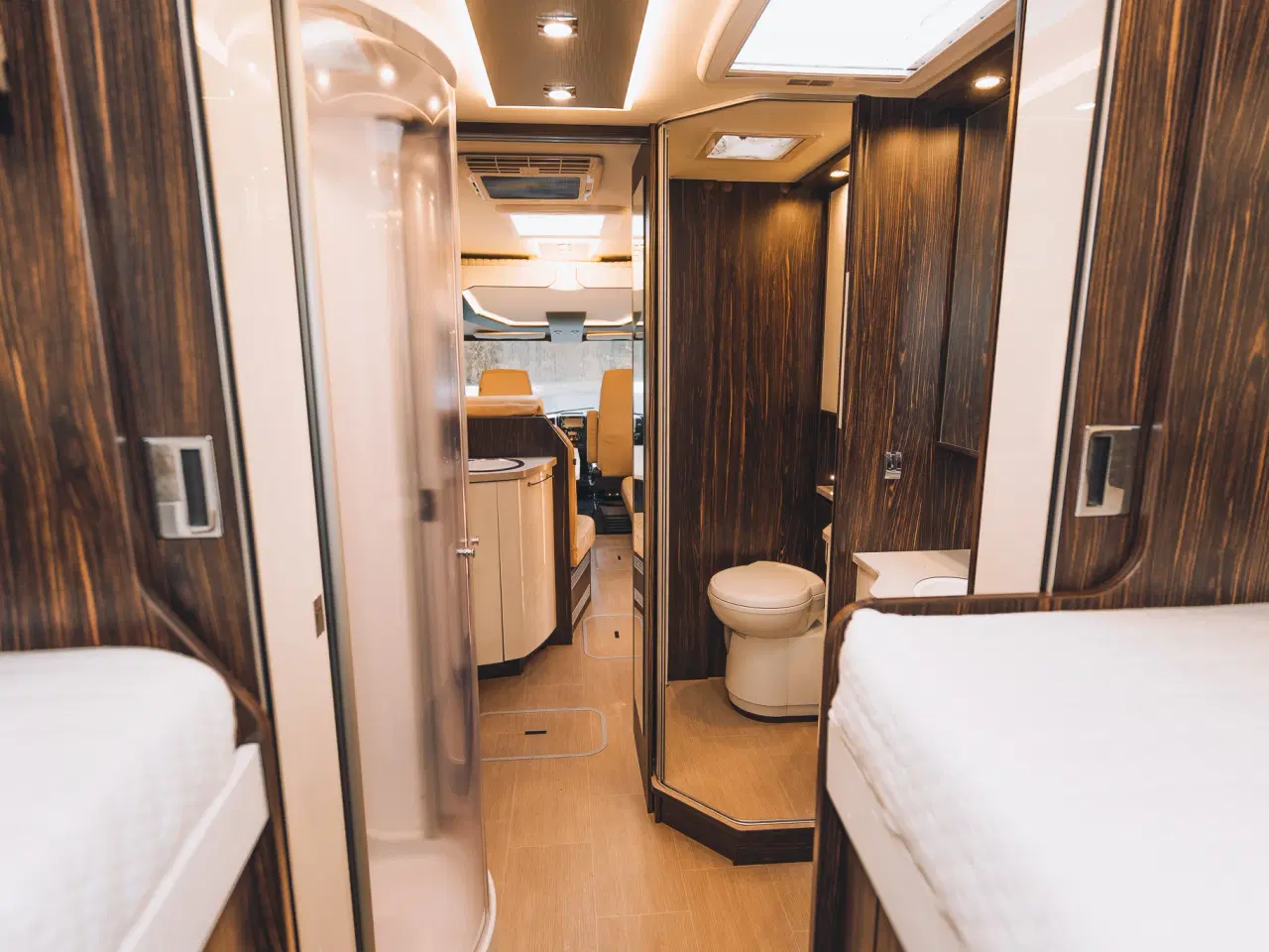 Billede 14 - Bürstner Elegance I 910 – luksuriøs helintegreret 