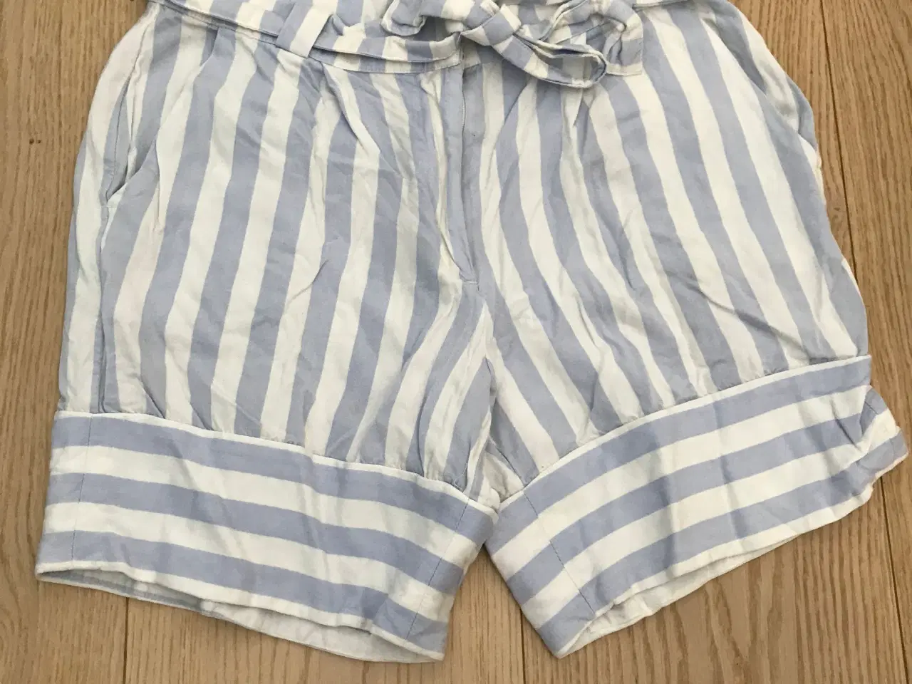 Billede 1 - Sommershorts fra Pieces strl s