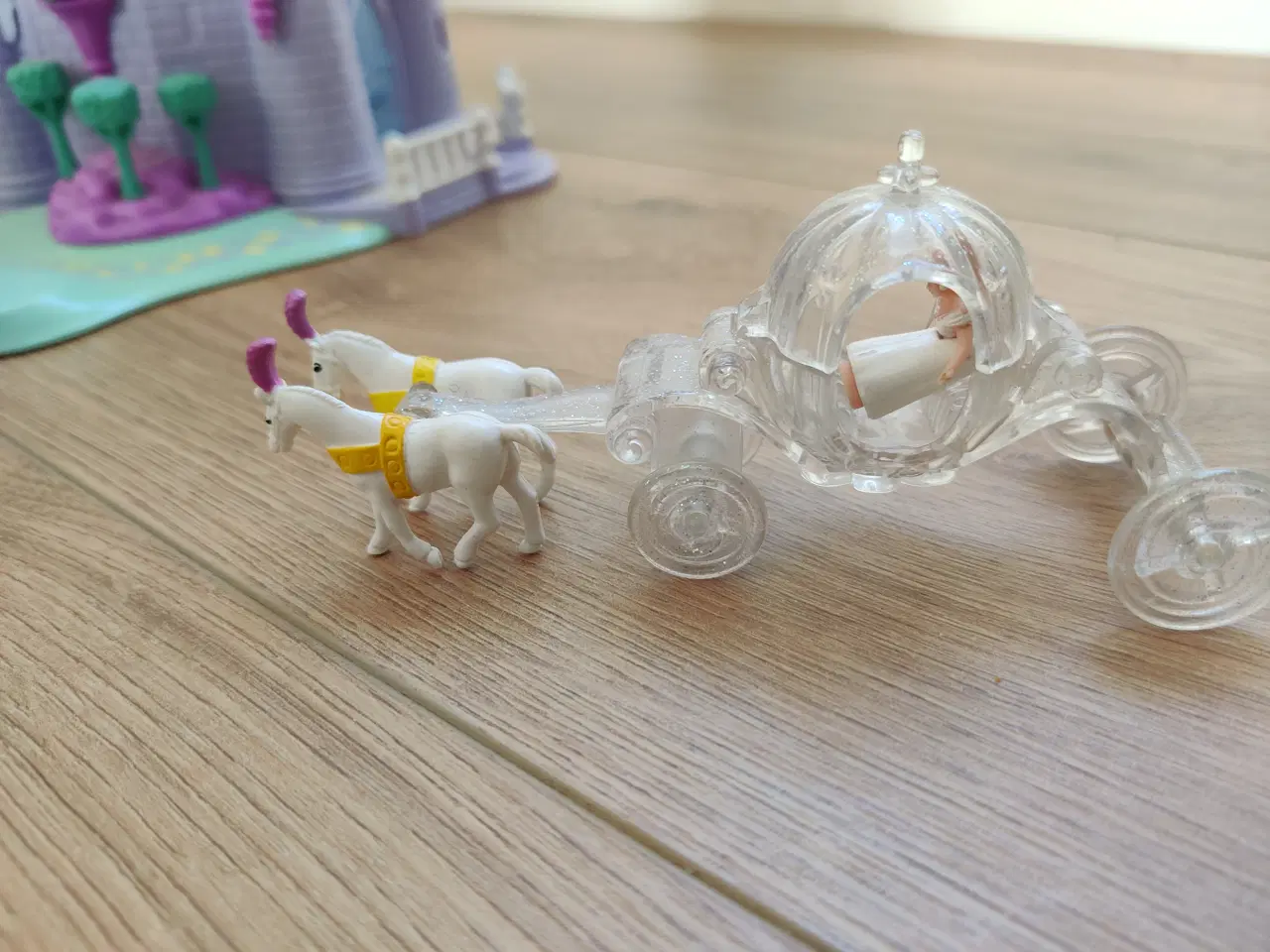 Billede 4 - Polly Pocket Askepot Slot m. Karet