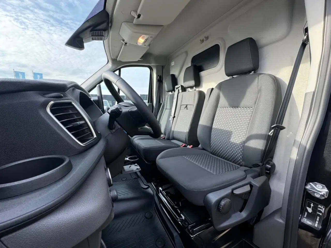 Billede 5 - Ford Transit 350 L2 Van 2,0 TDCi 130 Trend H2 FWD