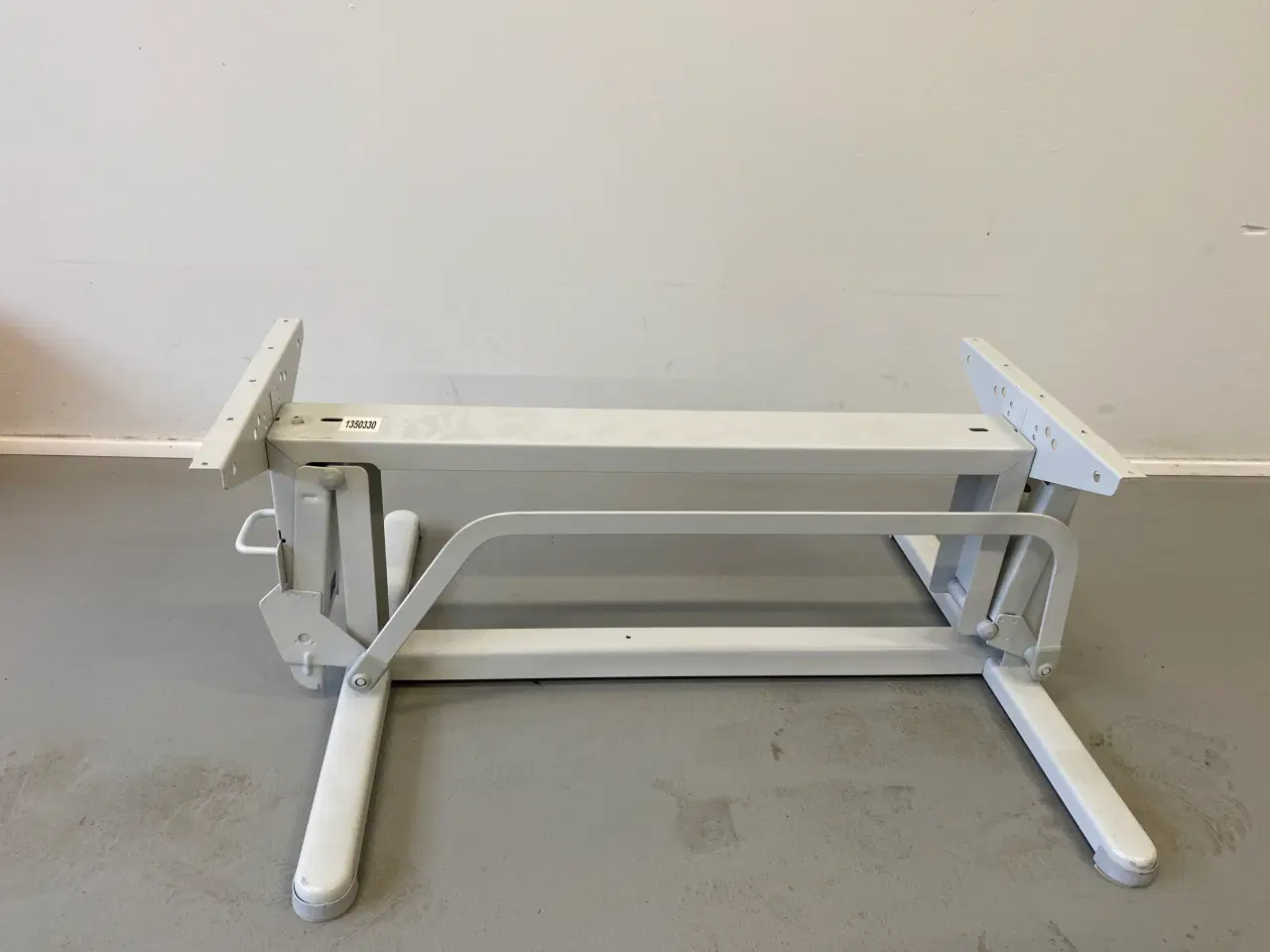 Billede 1 - Adria Bordstel 