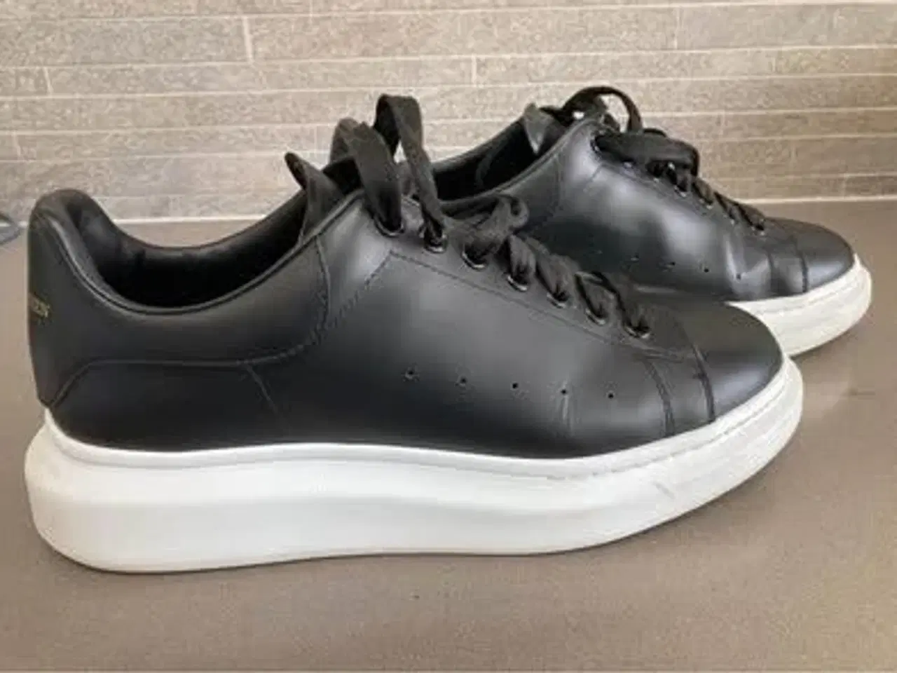 Billede 3 - Pæne og brugt få gange