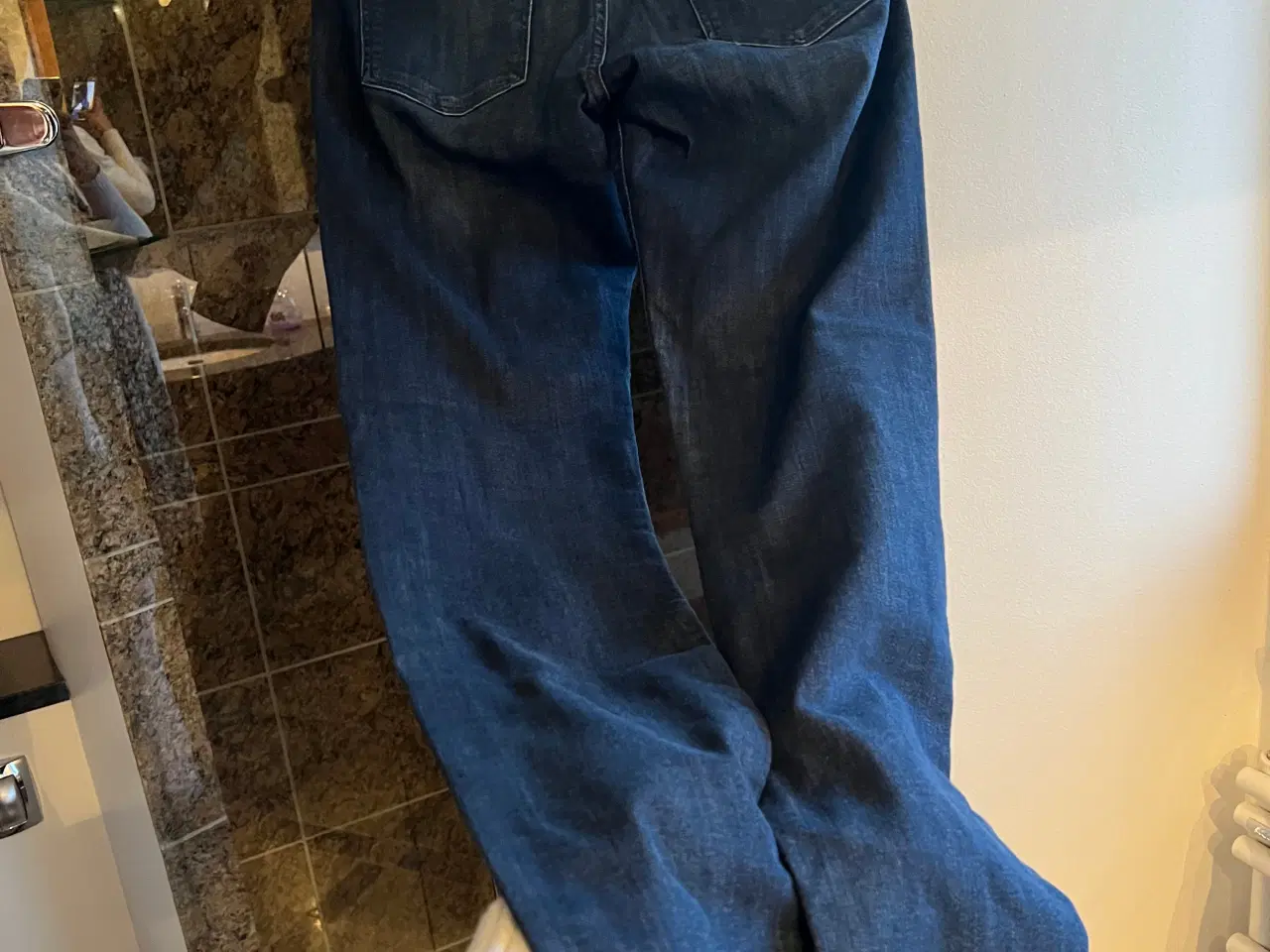 Billede 2 - Smarte jeans str 32/32 