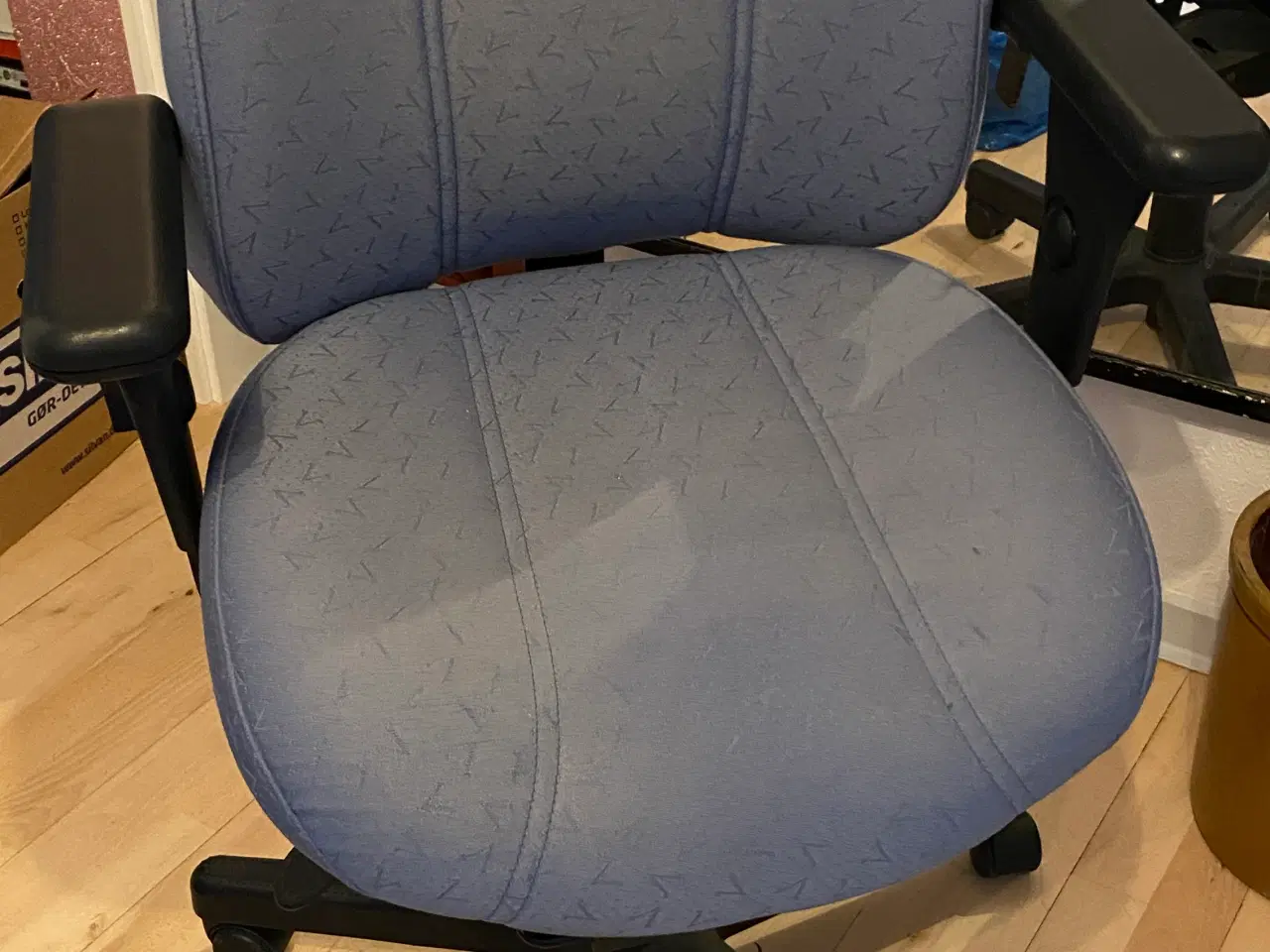 Billede 2 - Justerbar kontorstol med armlæn