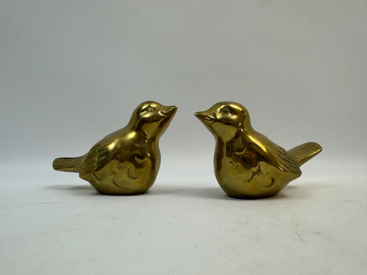 Billede 2 - 2 stk. fugle / spurve i messing (retro)