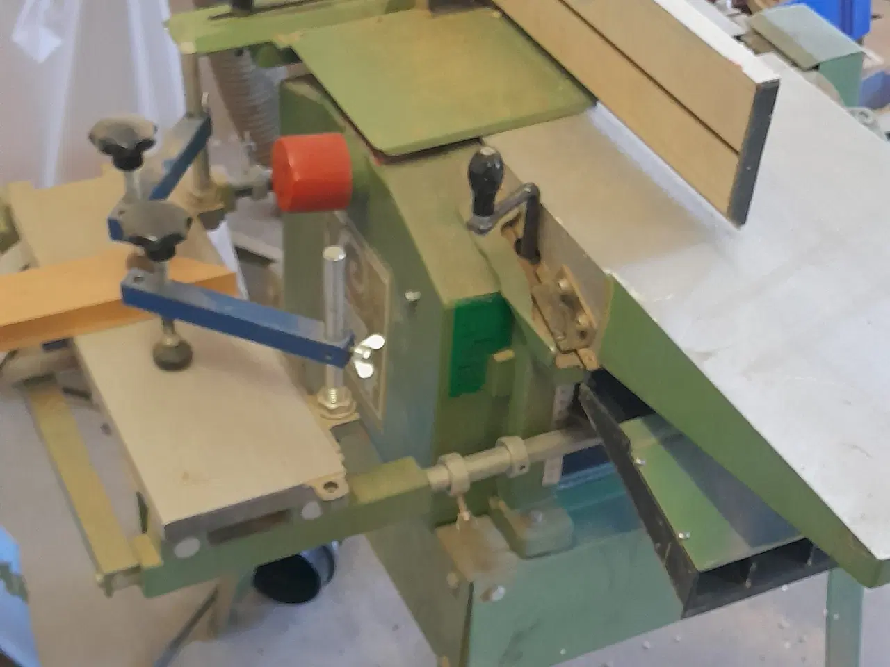 Billede 2 - Tykkelseshøvl med langbor samt spånsuger