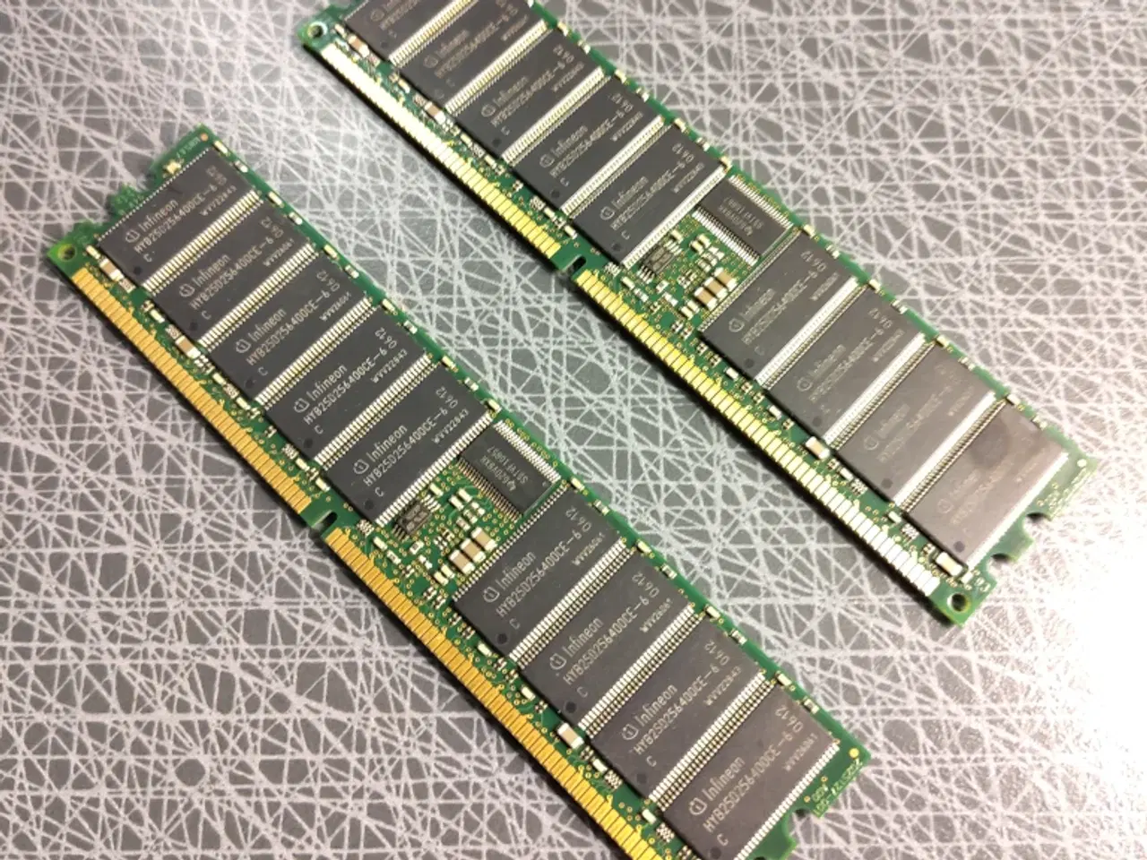 Billede 3 - 2x 512 MB Kingston DDR Registered ECC RAM