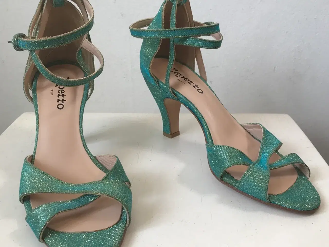 Billede 1 - Repetto, sandaler str. 37