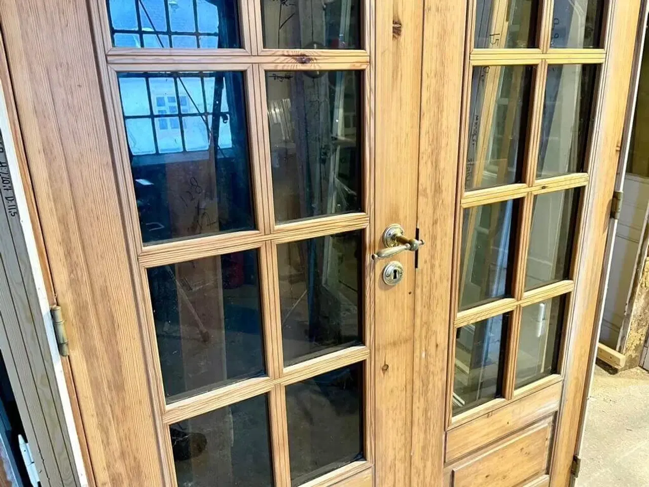 Billede 4 - Dobbelt glasdør m. karm og bundstykke