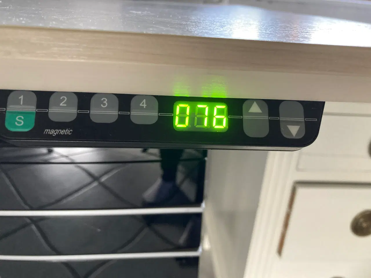 Billede 2 - Velholdt hæve sænkebord