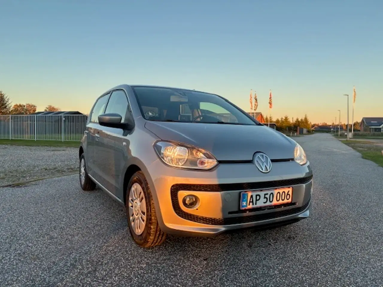Billede 1 - VW  UP!  5 døres
