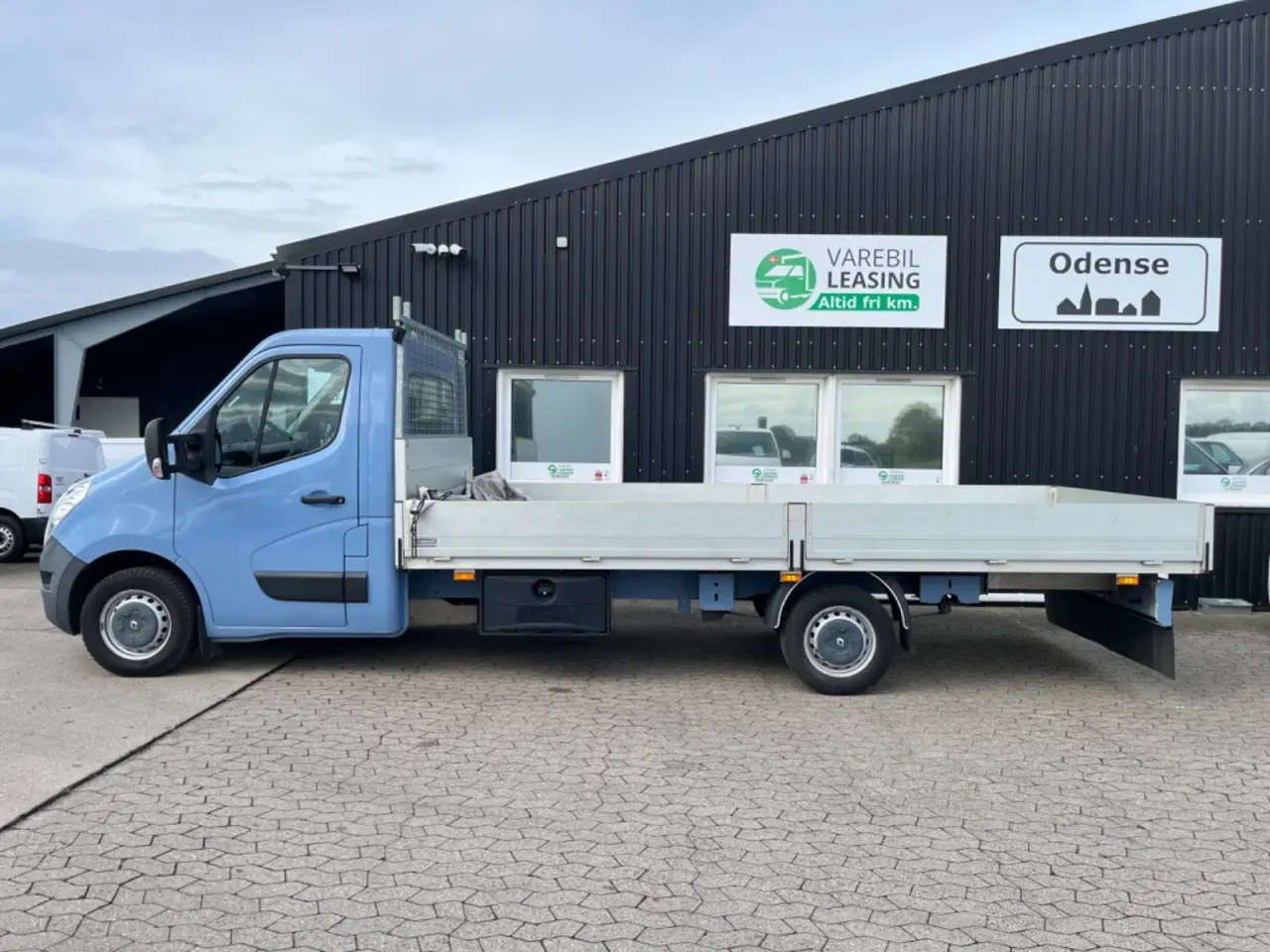 Billede 1 - Renault Master III T35 2,3 dCi 170 L3 Flatbed