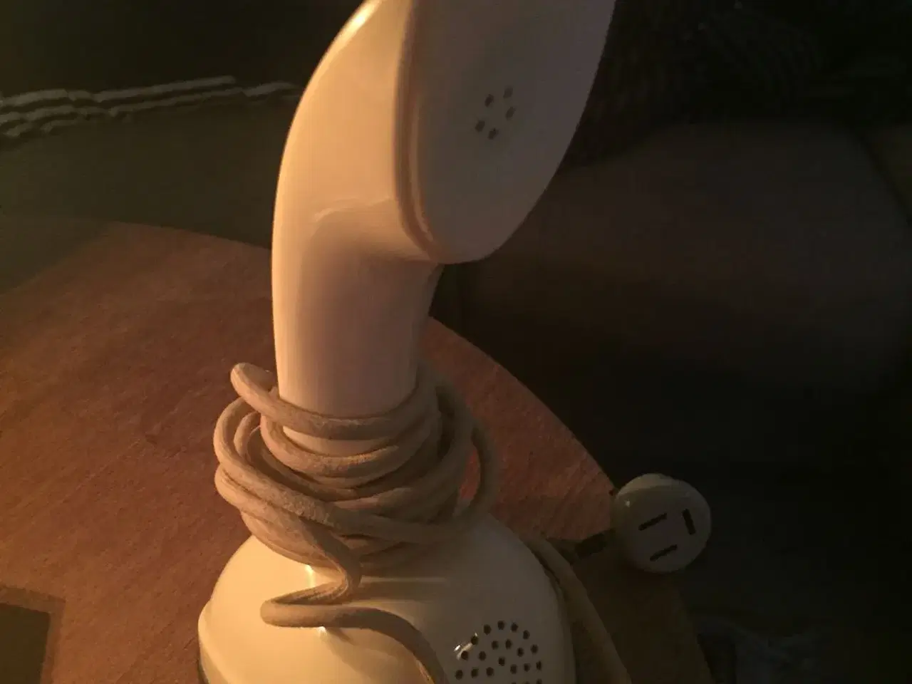 Billede 1 - Cobra telefon i cremehvid