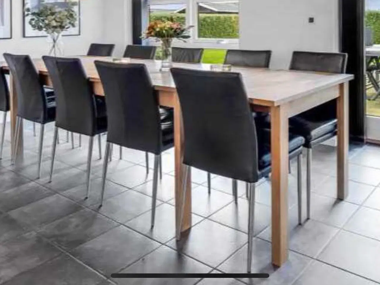 Billede 1 - Spisebord i egetræ