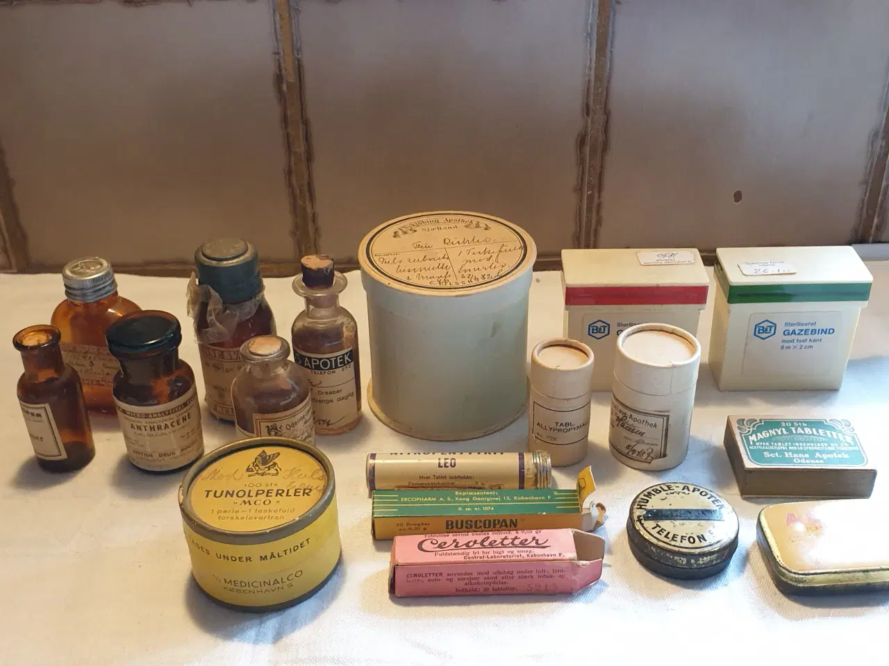 Billede 1 - Apoteker ting ialt25kr