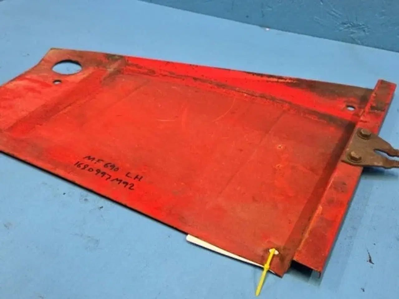 Billede 6 - Massey Ferguson 690 Skærm L. 1680997M92