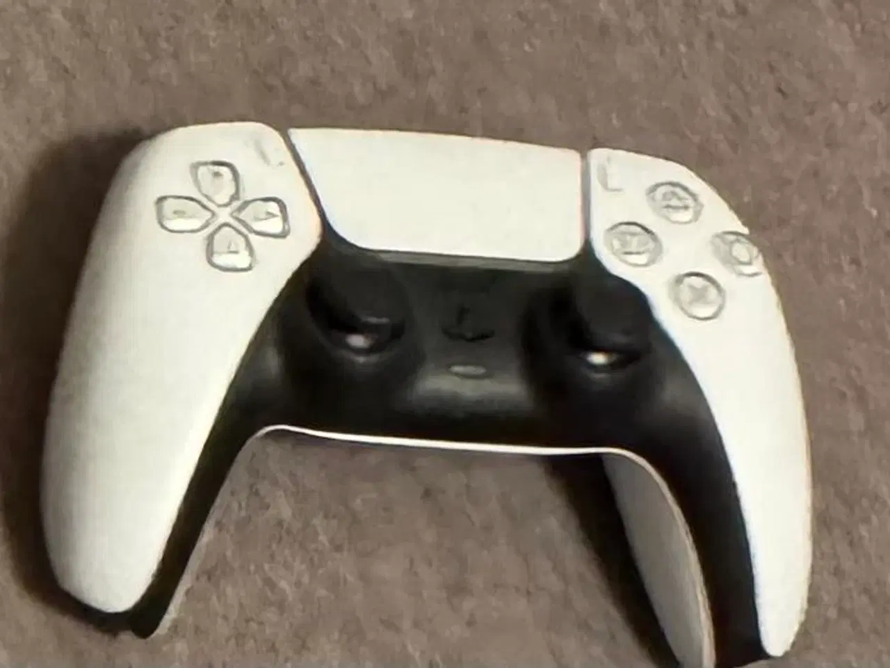 Billede 5 - Playstation 5 med 3 controller + tv + 1 spil