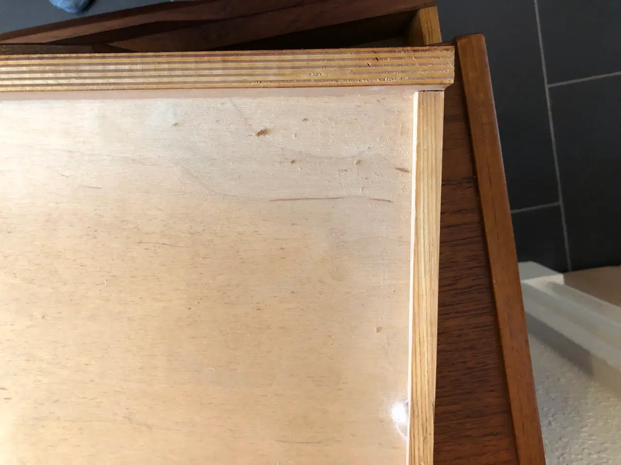 Billede 14 - Lille kommode og tilhørende spejl i teak træ