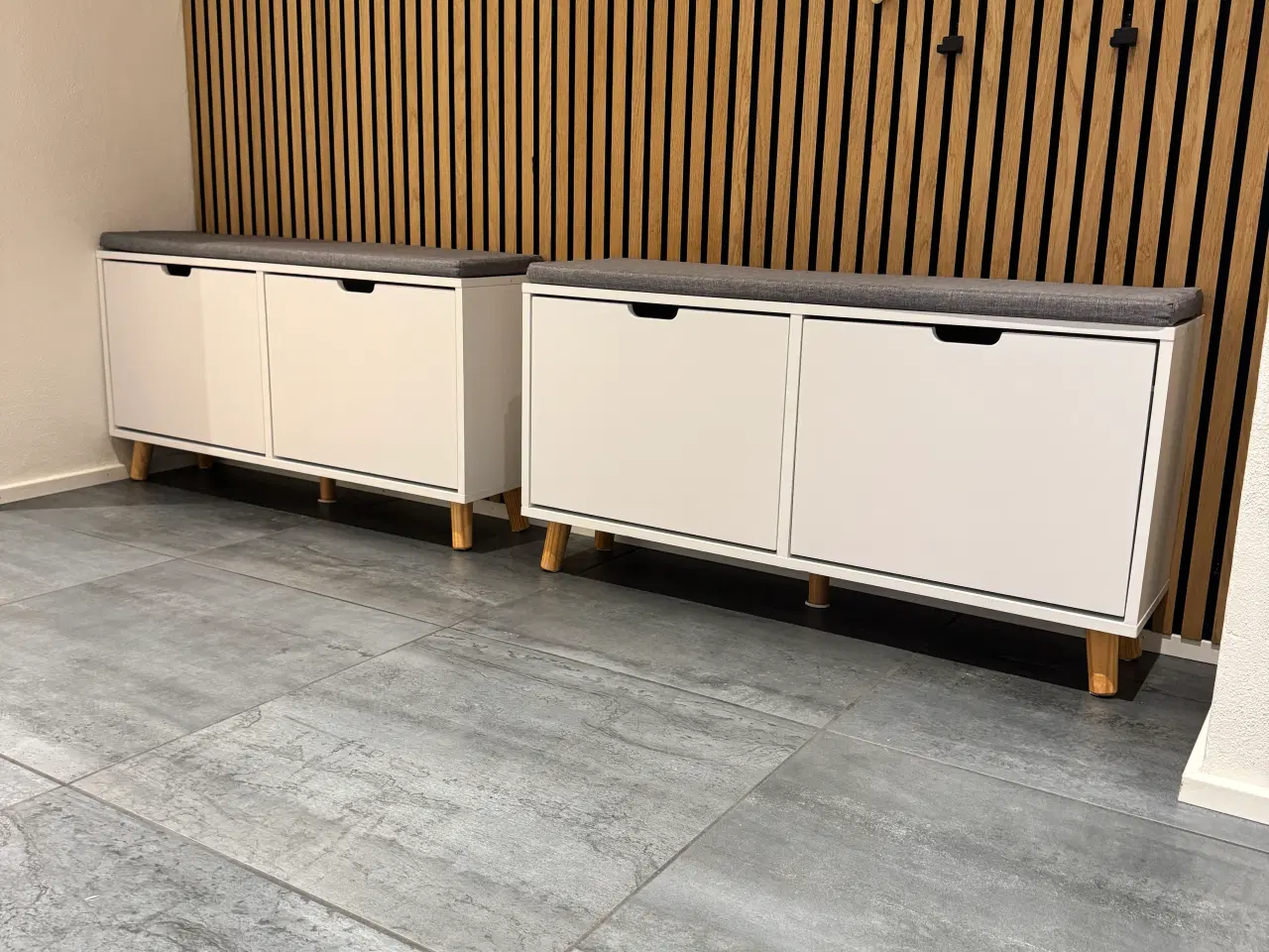 Billede 2 - 2 stk skobænke 