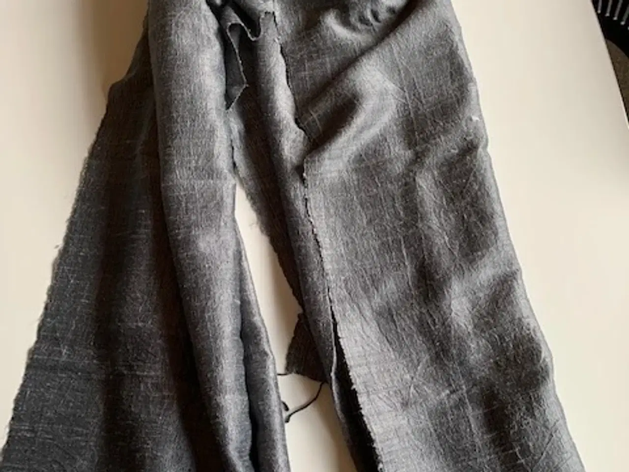 Billede 1 - Tørklæde / silketørklæde 100% silke, stort, ubrugt