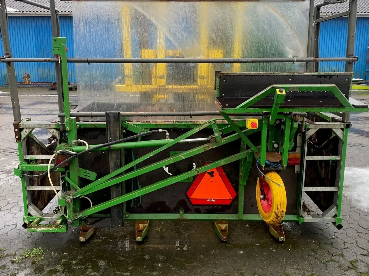 Billede 2 - CompacTree Pakkemaskine med bagmonteret elevator Pakkemaskine med sikkerhedsbur + bagmonteret elevator