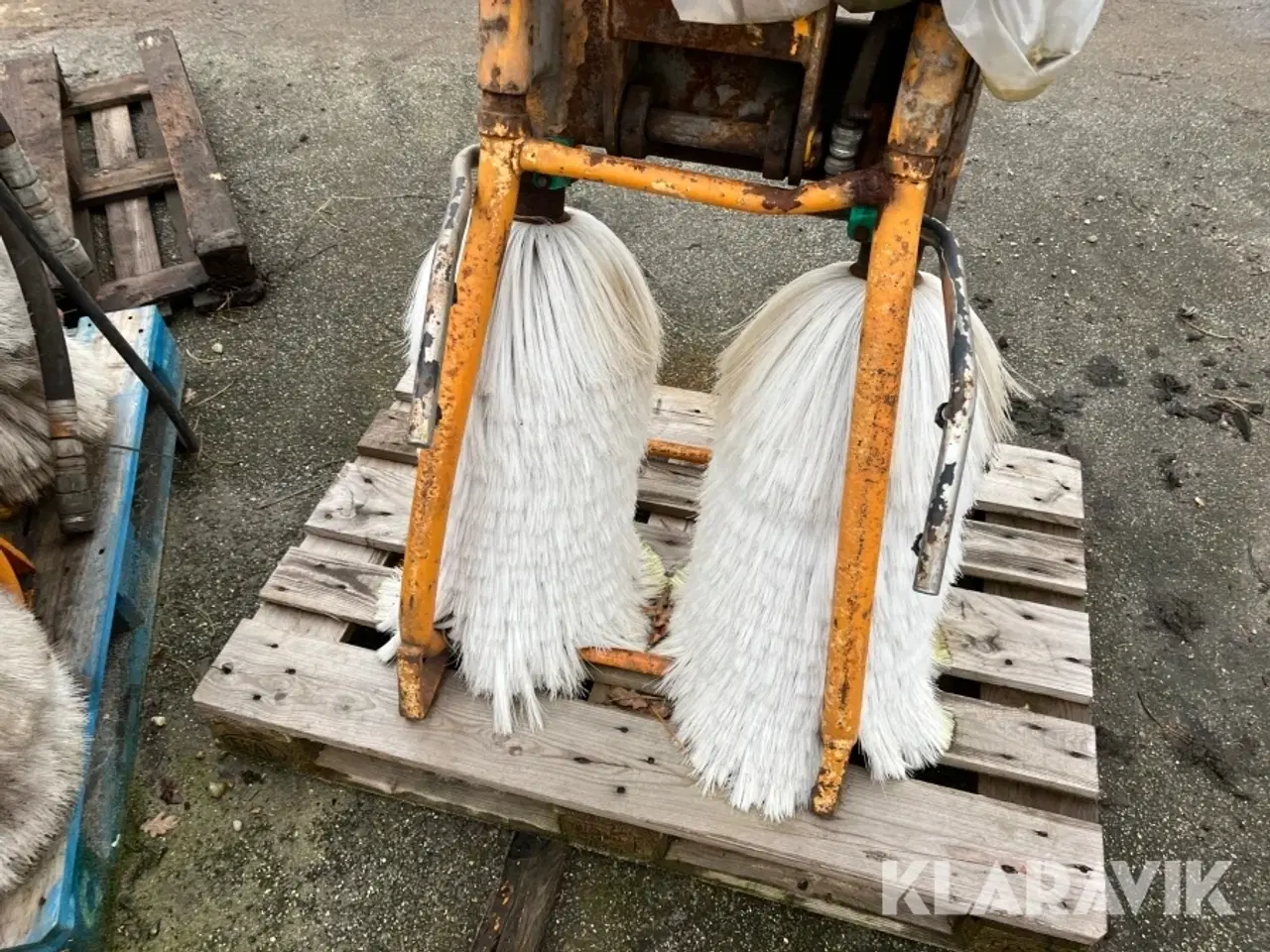 Billede 10 - Kantpæl kost 3 styk