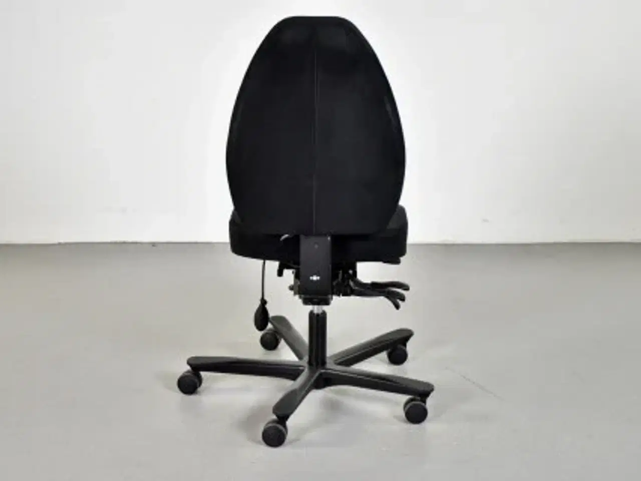 Billede 3 - Efg kontorstol med sort polster