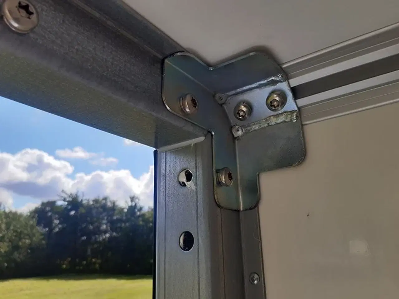 Billede 8 - Stema Cargo 305x157x184 2 akslet 2000 kg side/bag døre