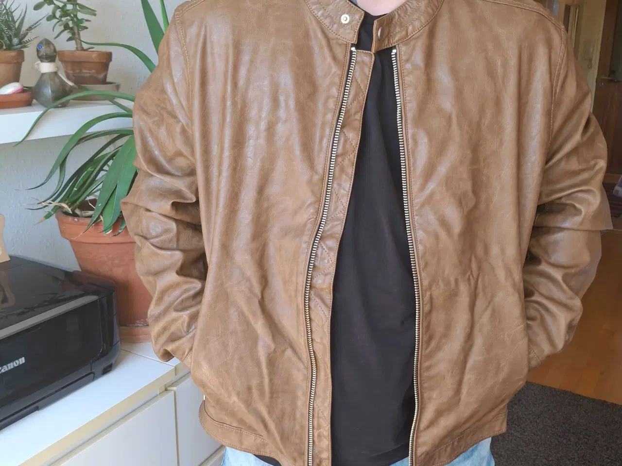 Billede 3 - Biker jacket i cognacfarvet PU-læder 