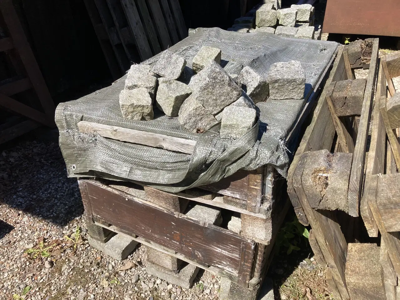 Billede 1 - Granitchaussesten 