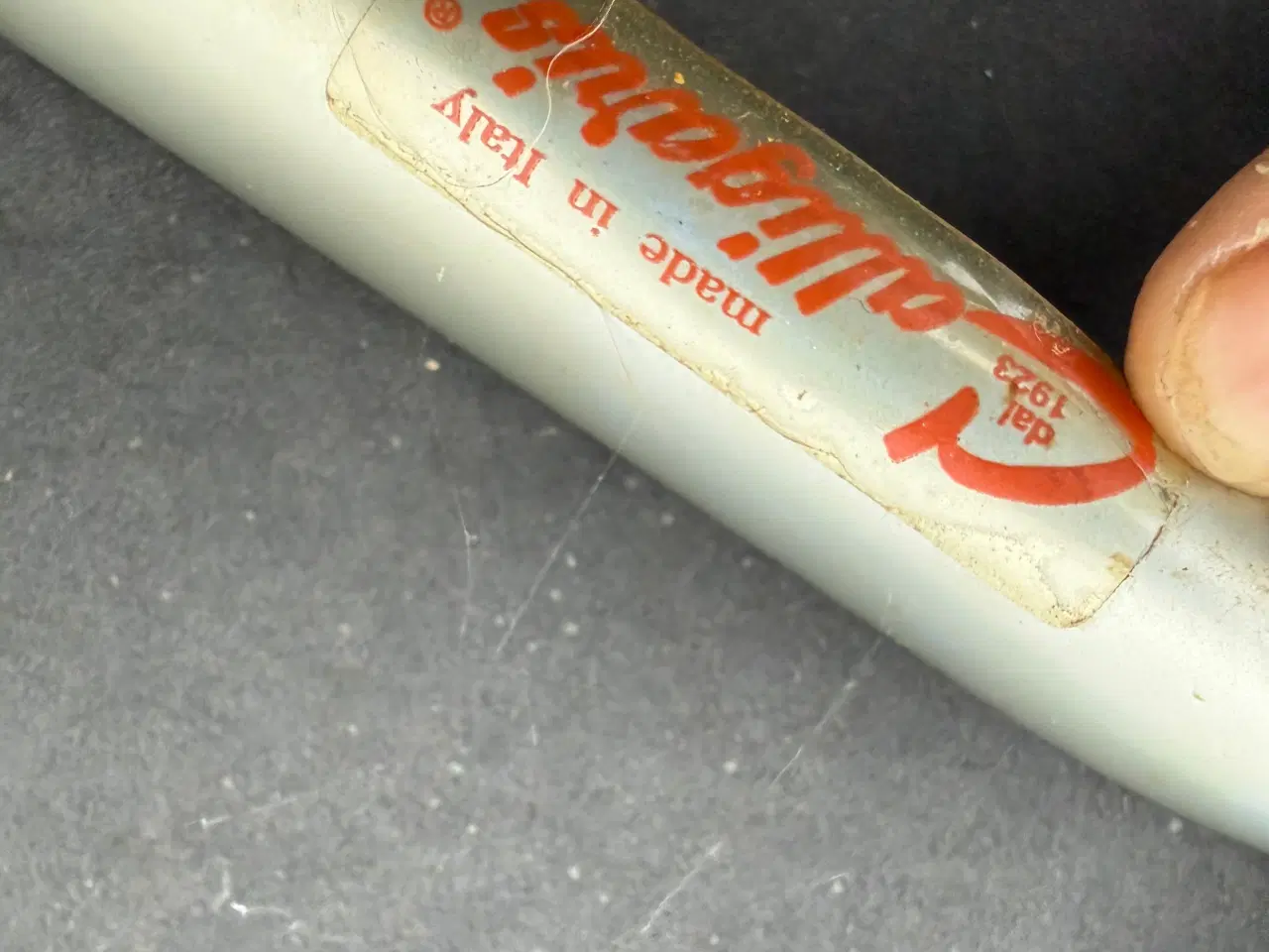 Billede 6 - 🇮🇹 Italienske Retro Spisebordsstole i Læder – Ca