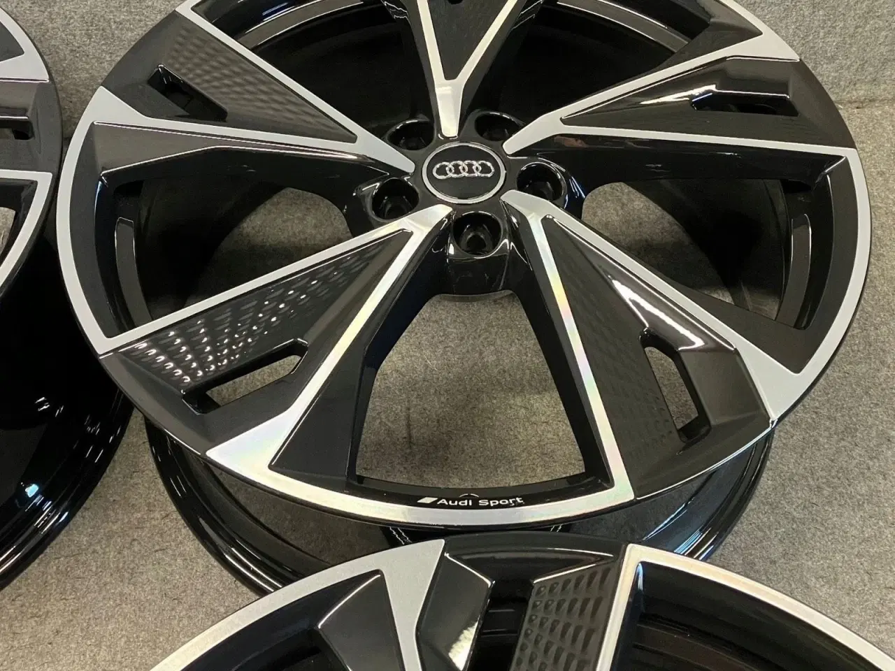 Billede 4 - ALUFÆLGE AUDI A6 S6 C8 4K0 21"