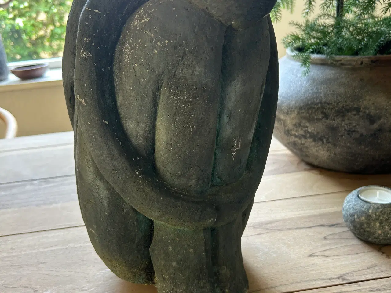 Billede 4 - Skulptur i sten 24 cm høj med grøn patinering